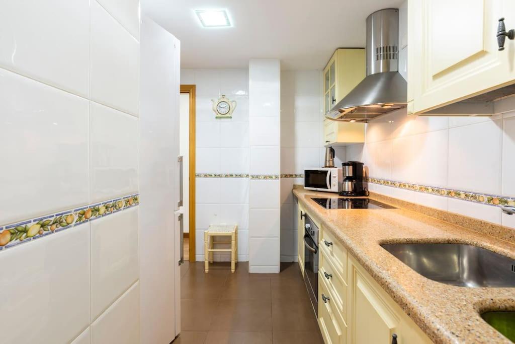 Ayala Beach Apartment Μάλαγα Εξωτερικό φωτογραφία